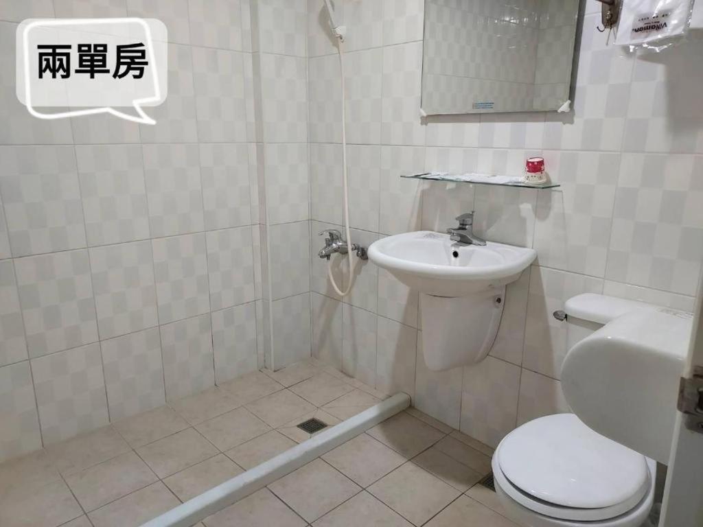 Fu Men Hotel Pingtung Luaran gambar